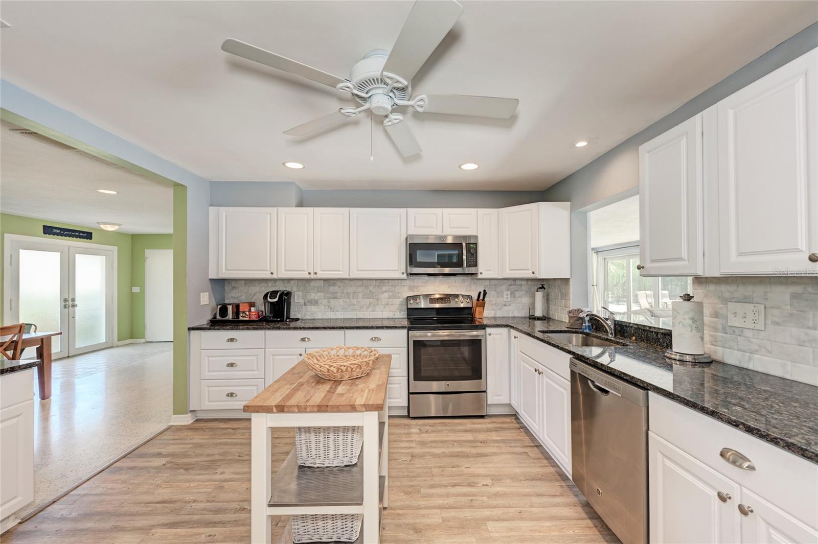 5640 CAPE LEYTE DR — photo 22