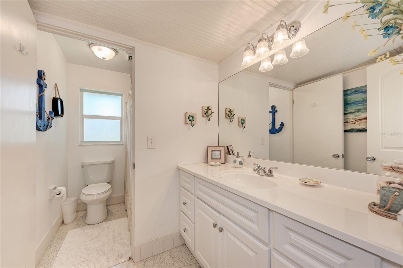 5640 CAPE LEYTE DR — photo 33