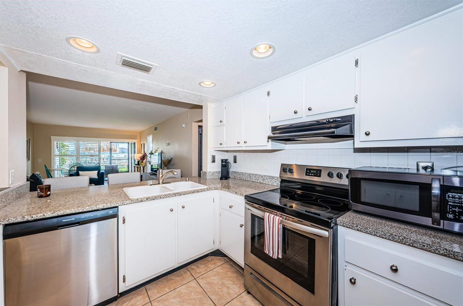 6268 PALMA DEL MAR BLVD S #102 — photo 9