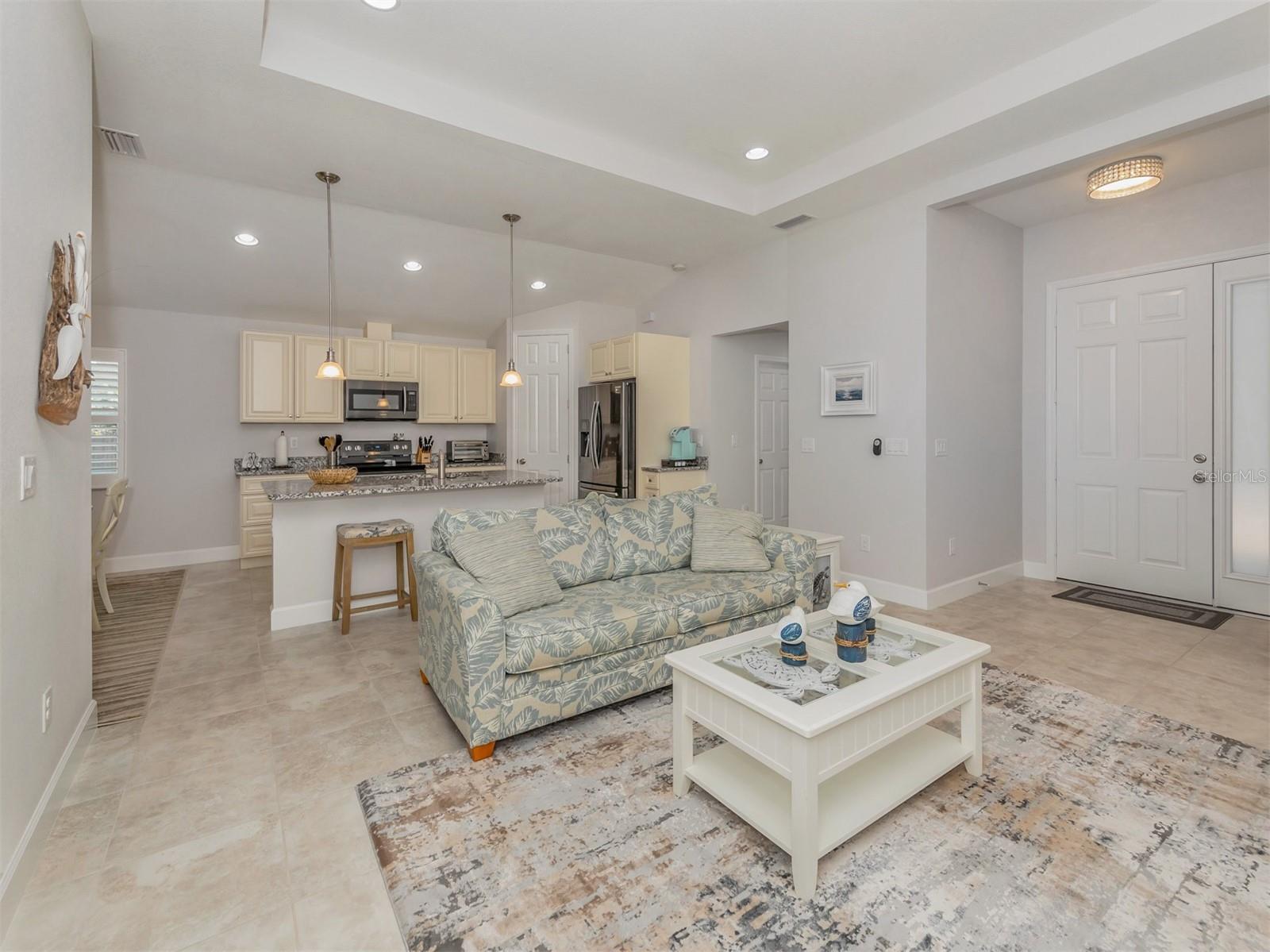 236 HOLLY RD — photo 12