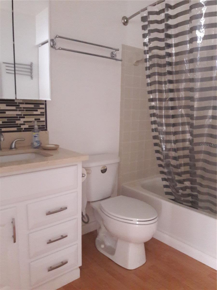 101 LAKE AVE NE #222 — photo 9