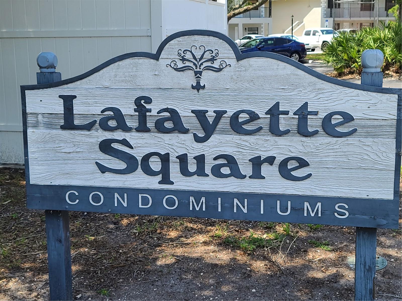 101 LAKE AVE NE #222 — photo 2