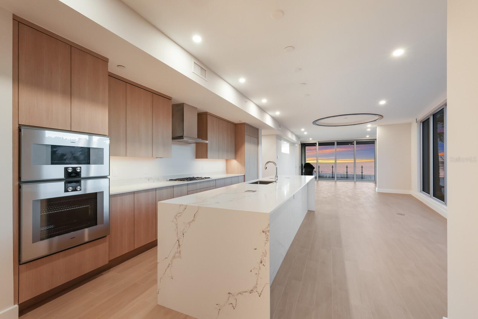 84 AVENIDA VENECCIA #202 & 203 — photo 12