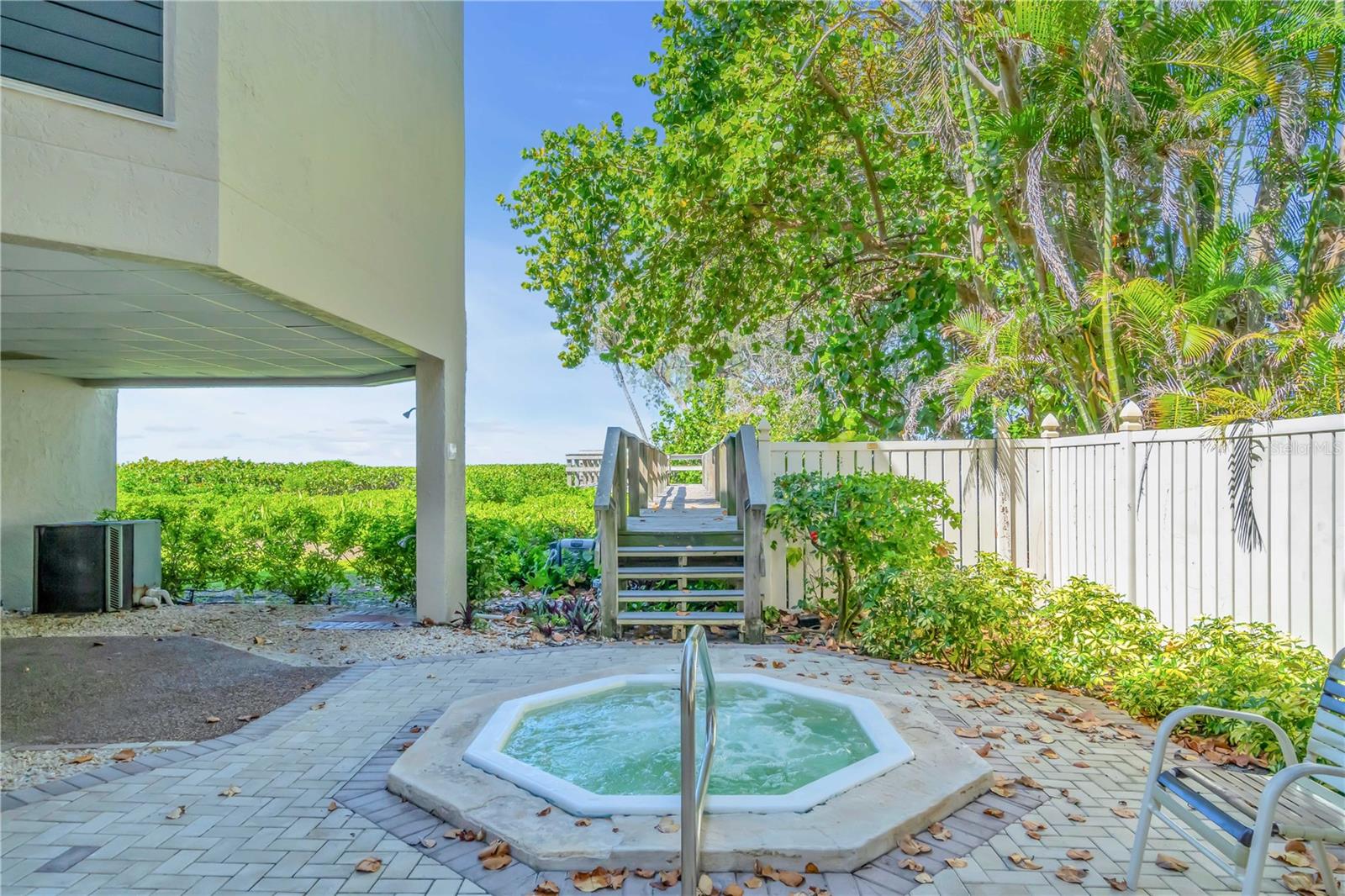 5611 GULF OF MEXICO DR #1 — photo 28