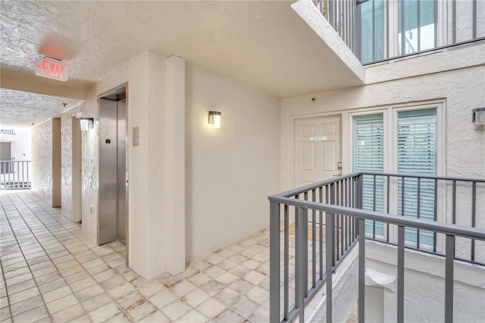 5611 GULF OF MEXICO DR #1 — photo 32