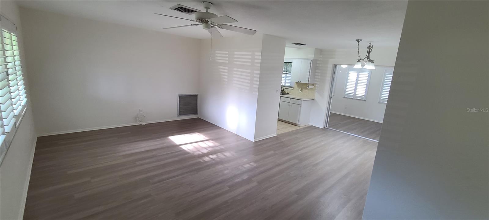 9901 111TH LN — photo 2