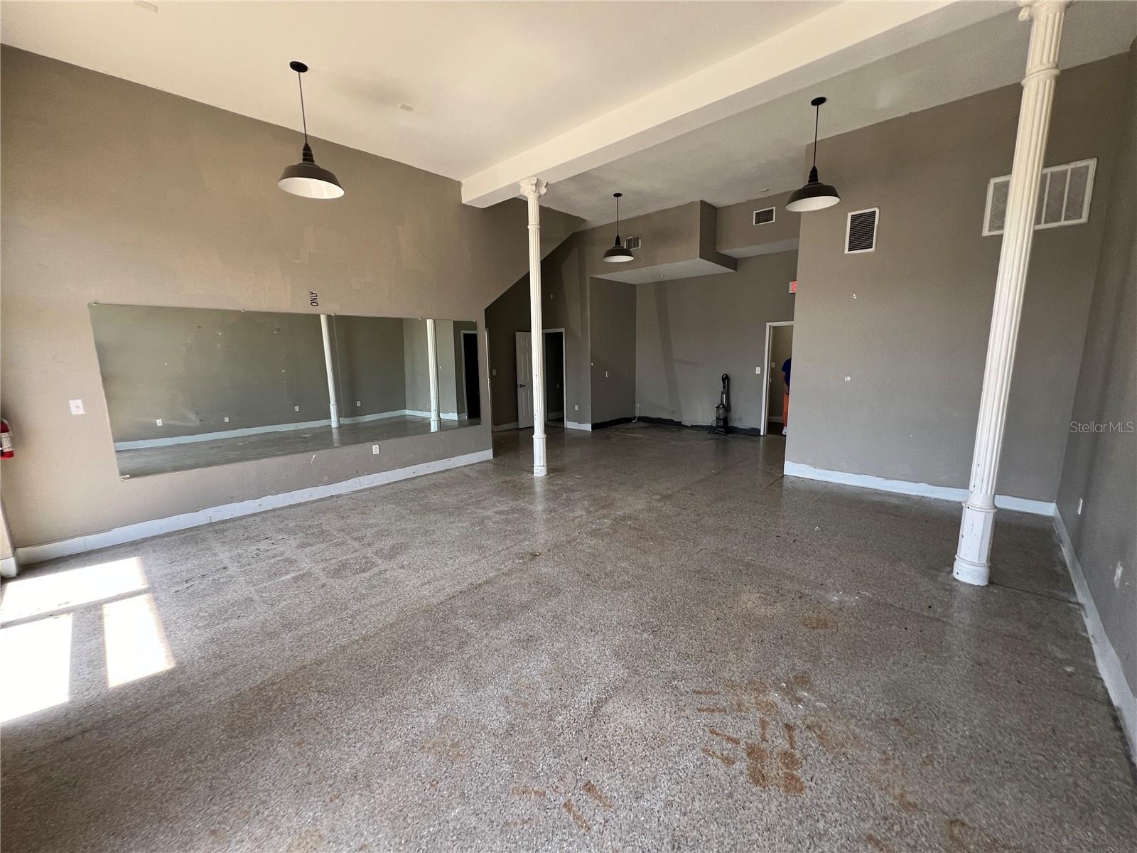 2100 W MAIN ST — photo 9