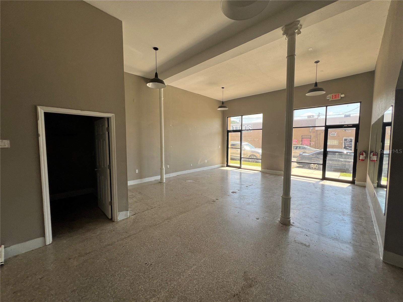 2100 W MAIN ST — photo 10