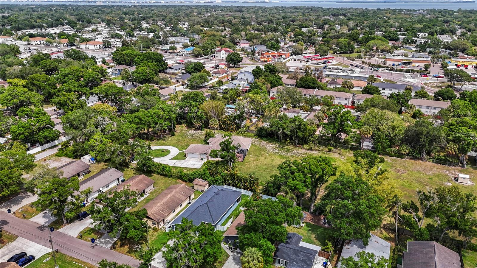 3902 W ELROD AVE — photo 15