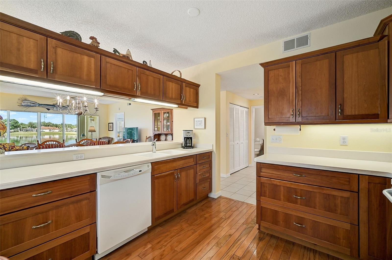 4215 CADDIE DR E #101 — photo 21