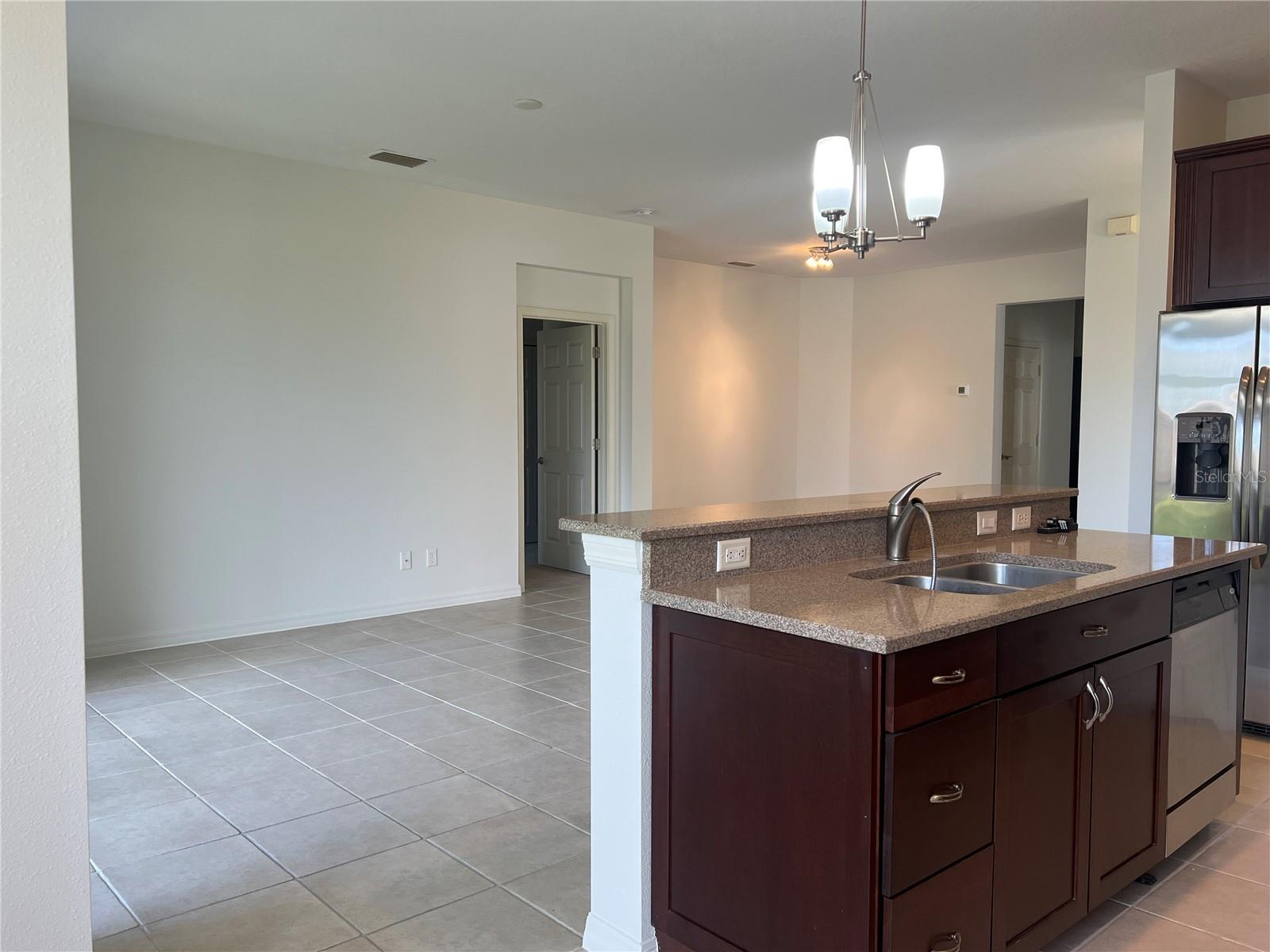 1498 MASENO DR — photo 8