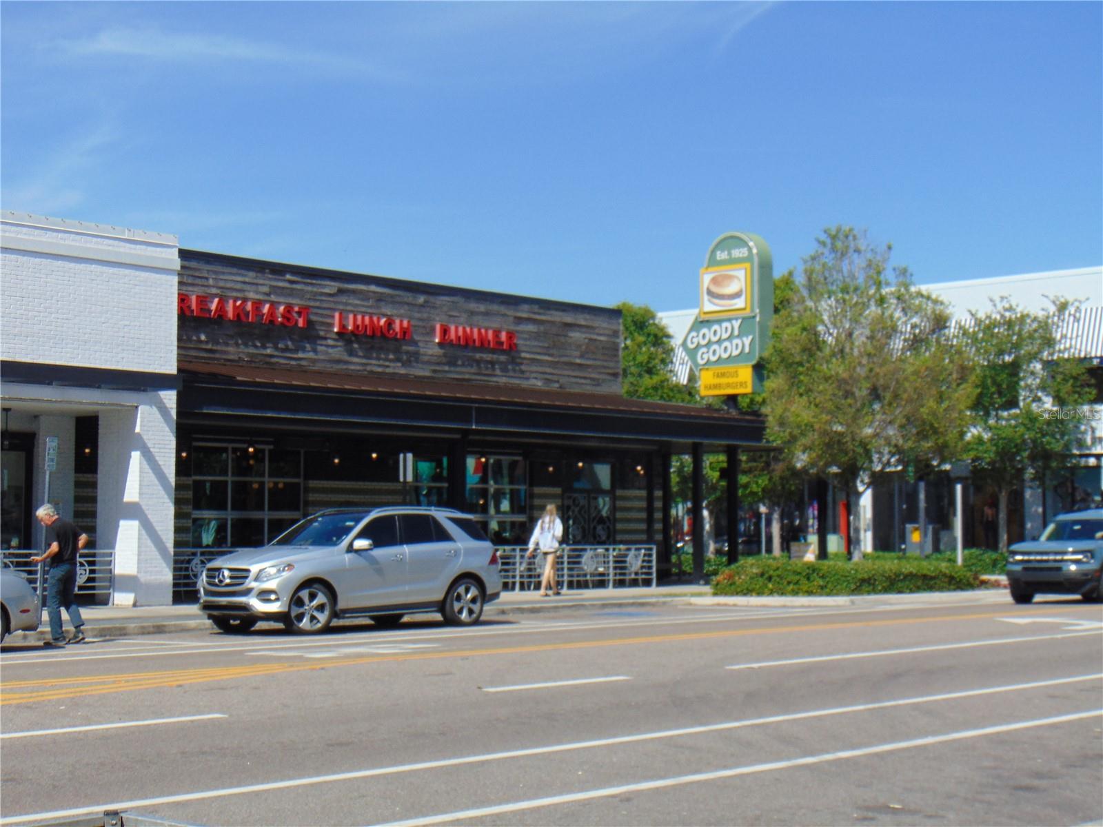 406 S ORLEANS AVE — photo 8