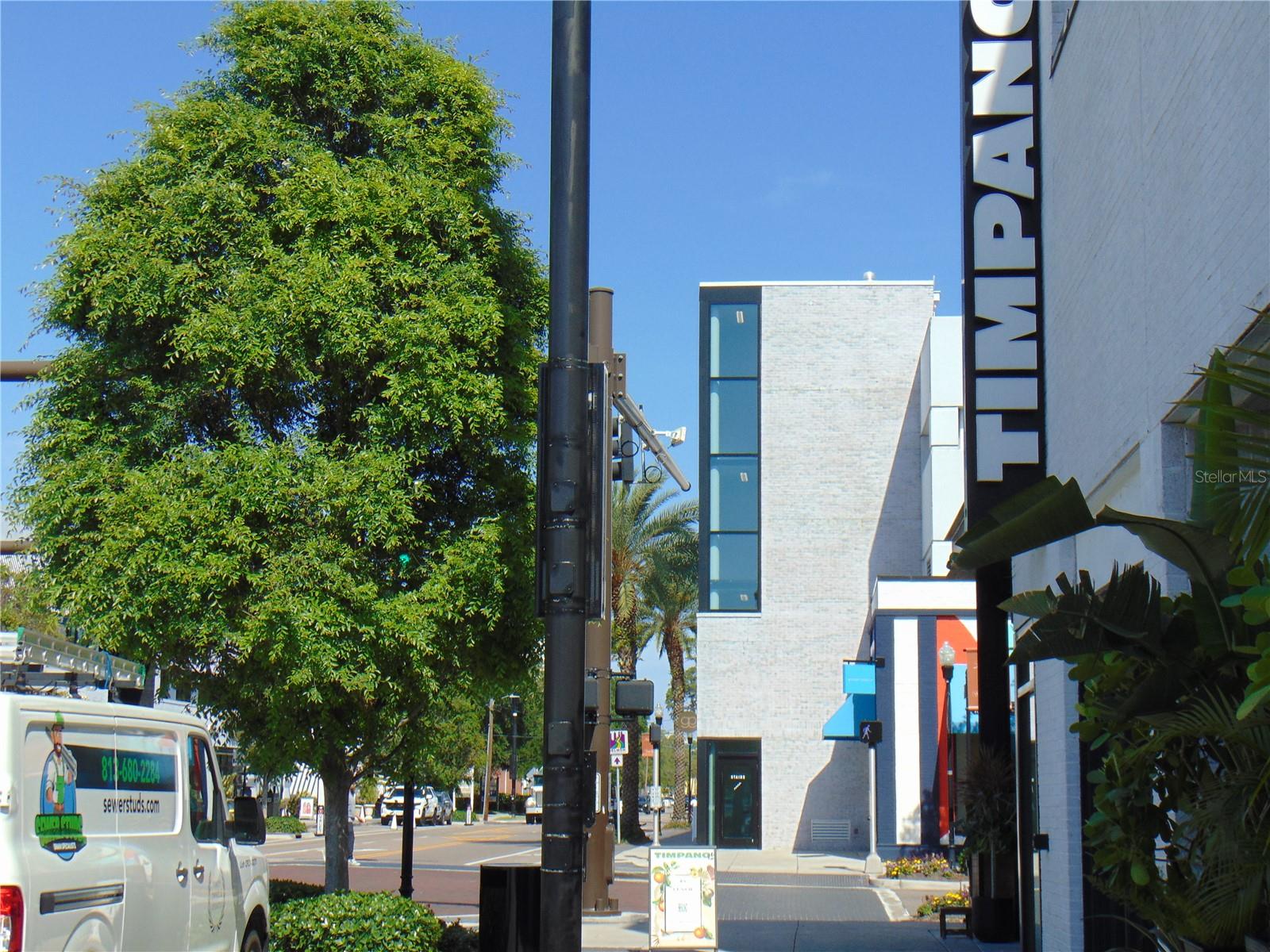406 S ORLEANS AVE — photo 9