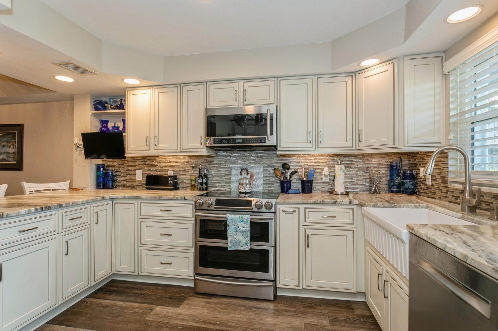9166 BLIND PASS RD — photo 9