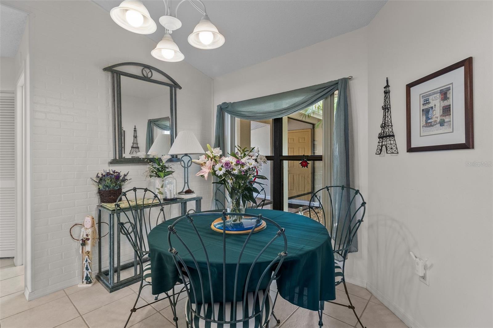 235 SOUTHAMPTON LN #276 — photo 9