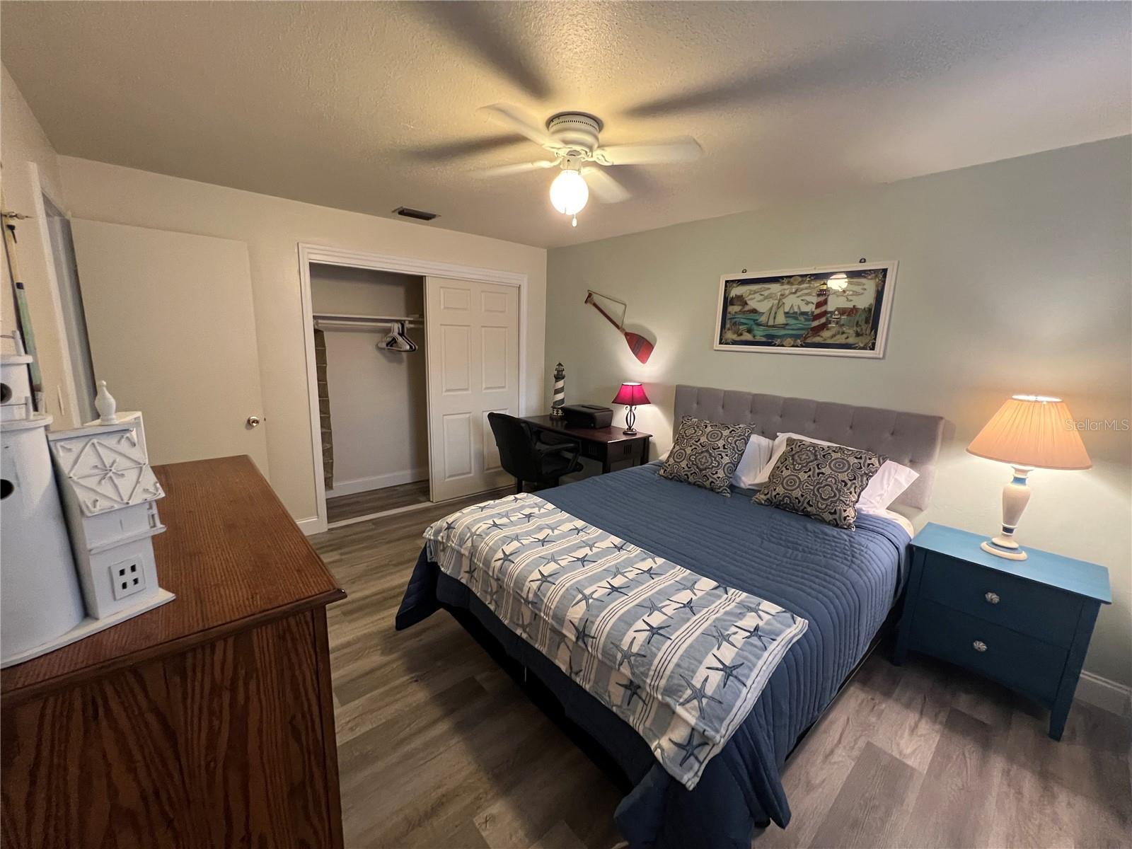 1406 N SATURN AVE — photo 19