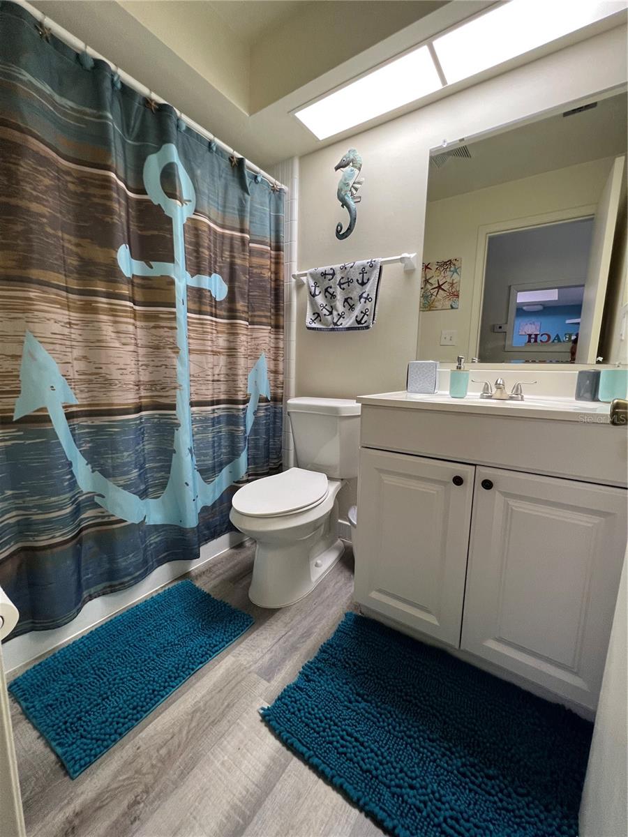 1406 N SATURN AVE — photo 18