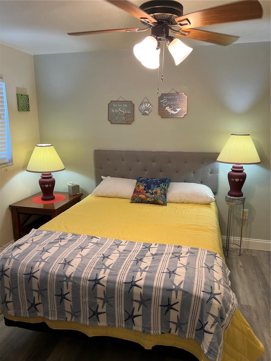 1406 N SATURN AVE — photo 15