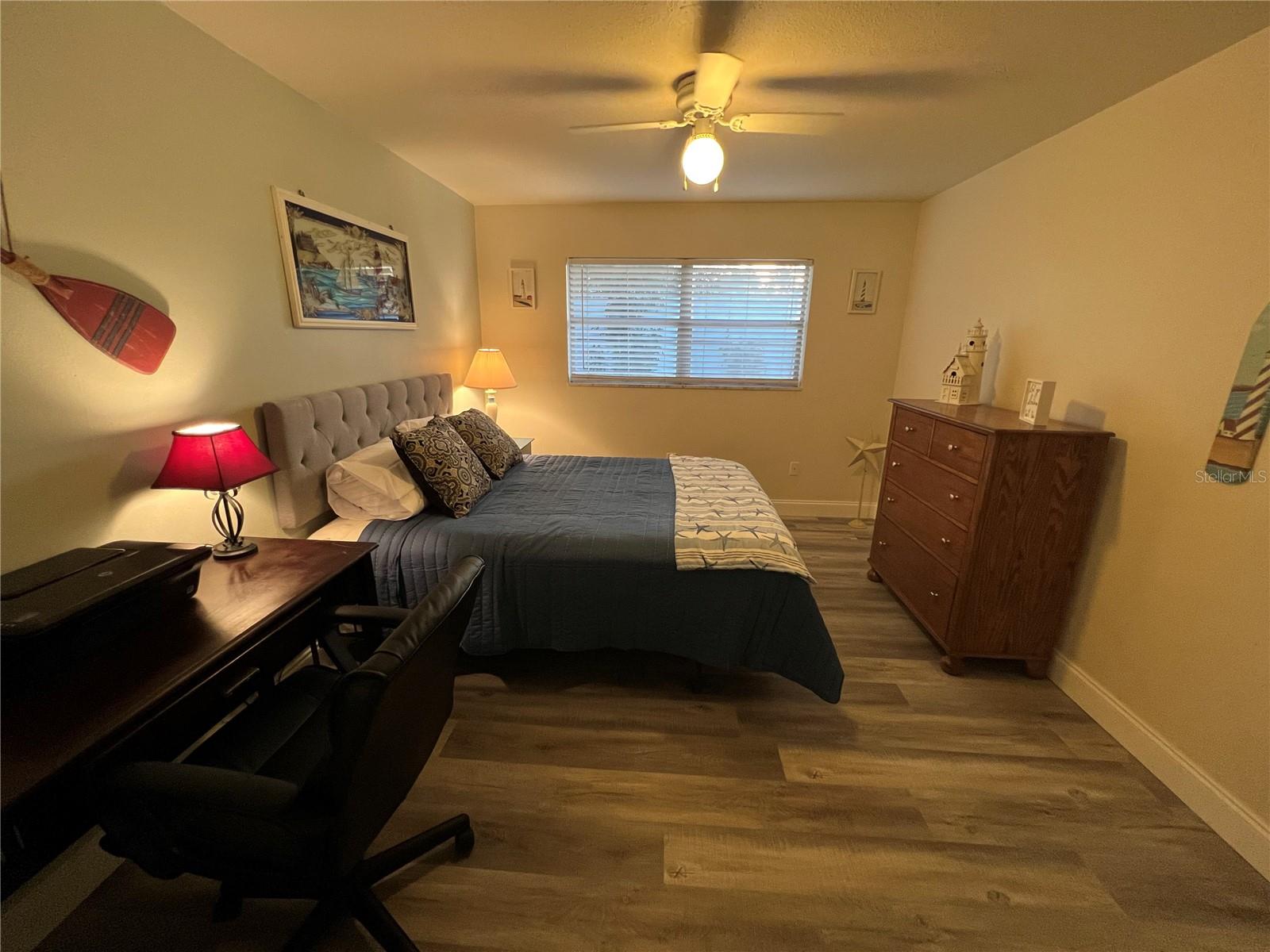 1406 N SATURN AVE — photo 21