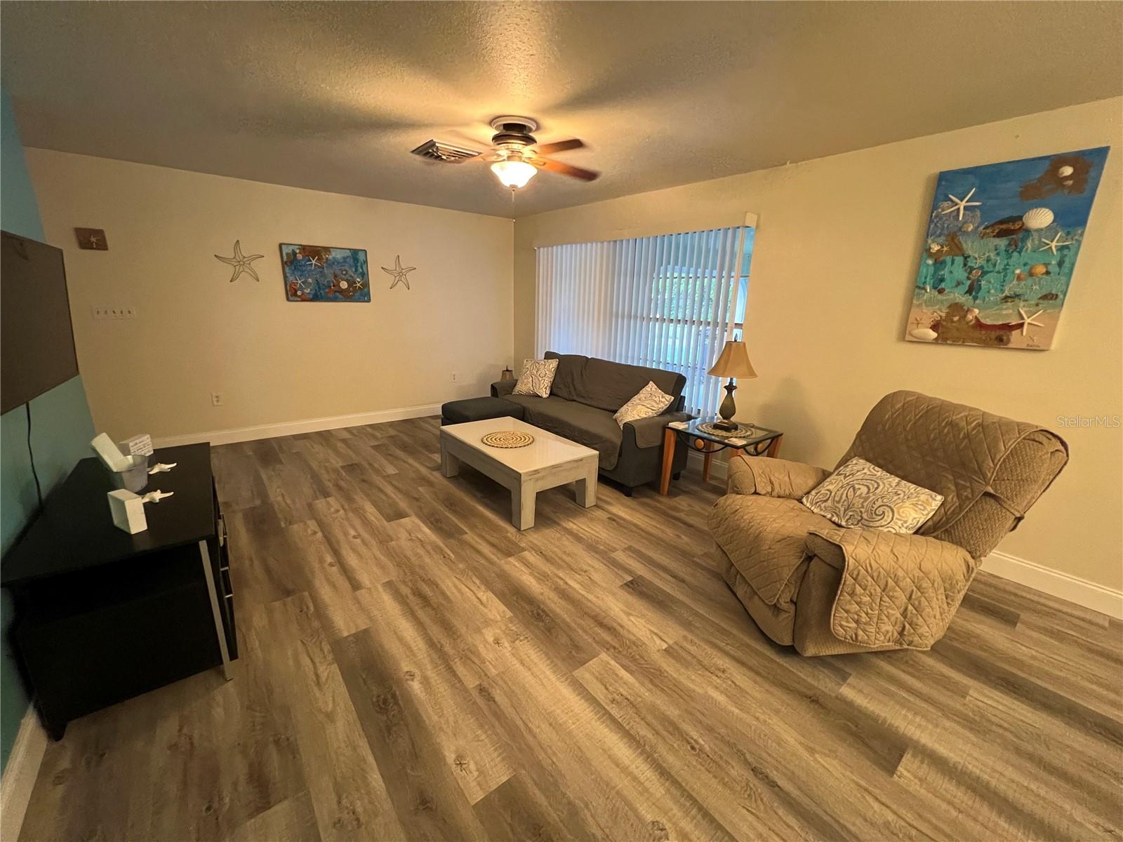 1406 N SATURN AVE — photo 4