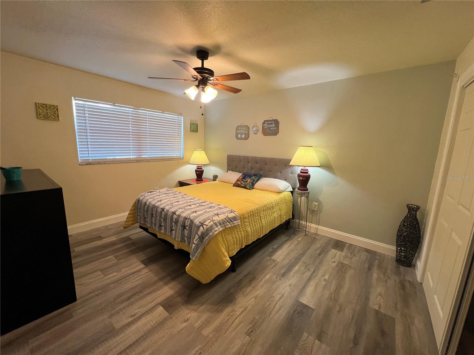 1406 N SATURN AVE — photo 14