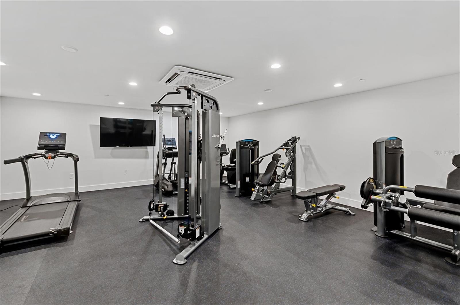11500 GULF BLVD #610 — photo 36