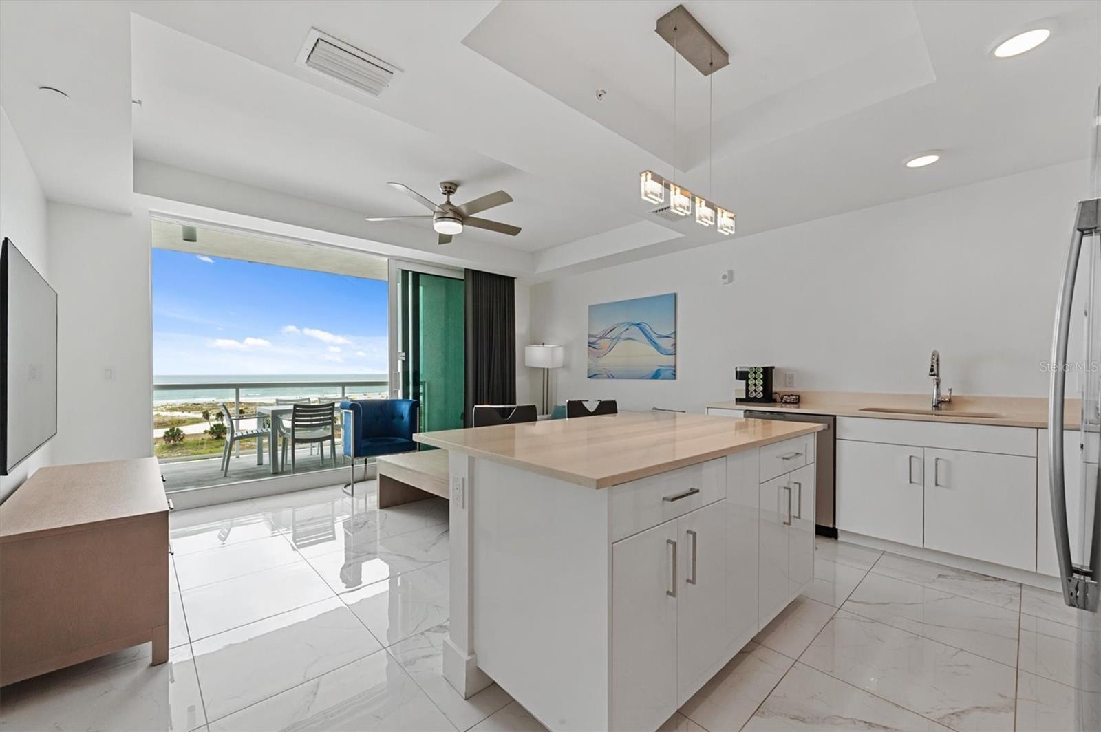11500 GULF BLVD #610 — photo 2
