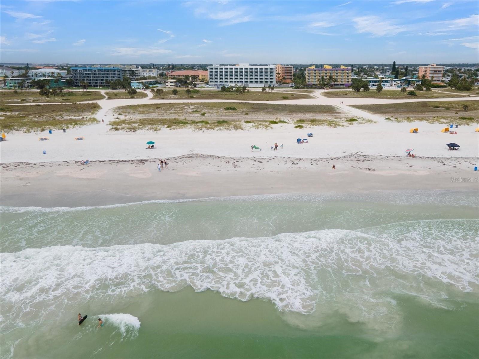 11500 GULF BLVD #610 — photo 39