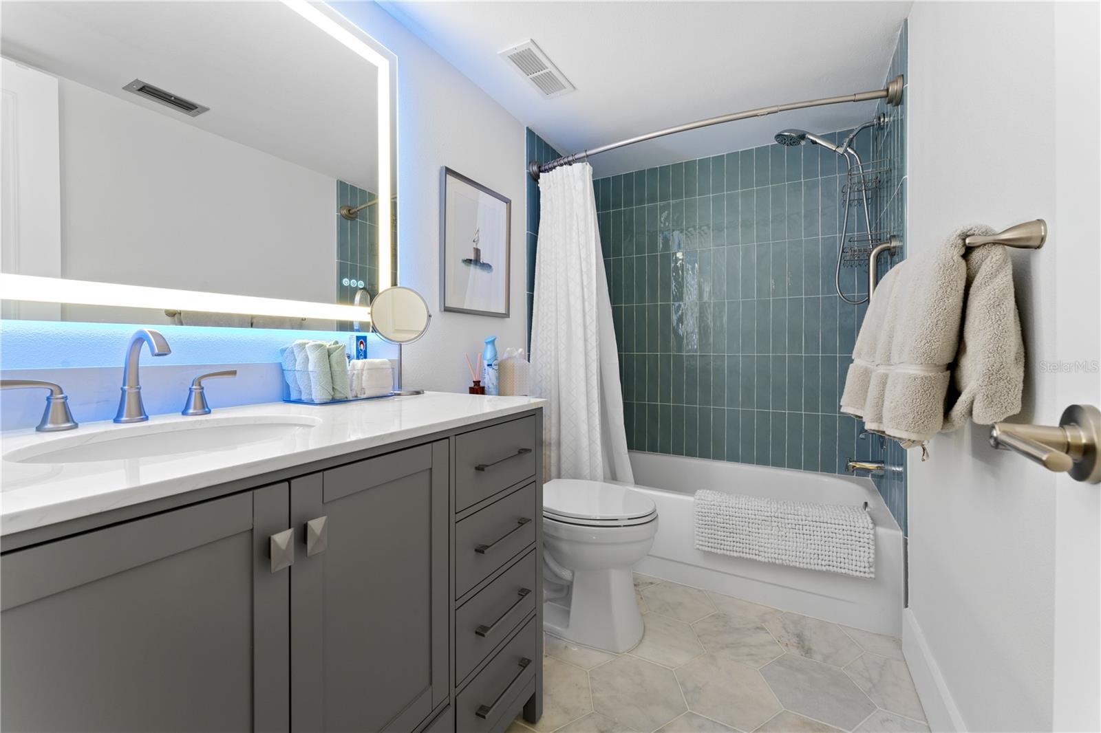 6287 BAHIA DEL MAR CIR #312 — photo 32