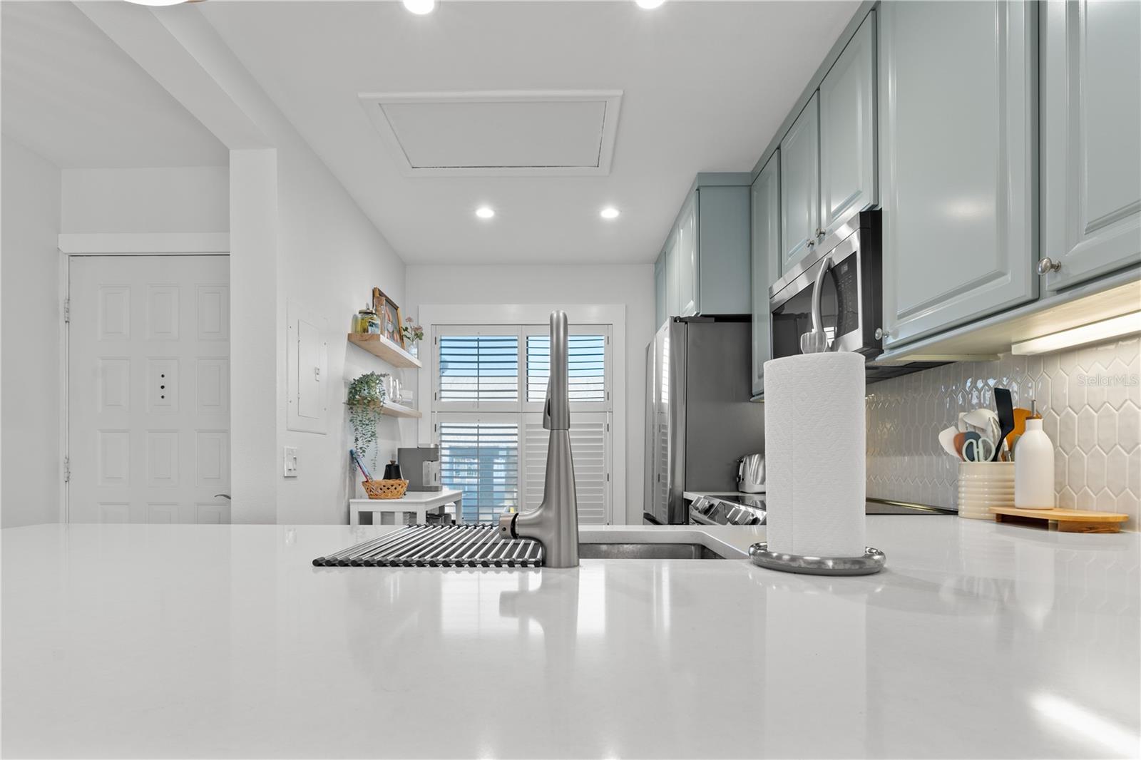 6287 BAHIA DEL MAR CIR #312 — photo 11