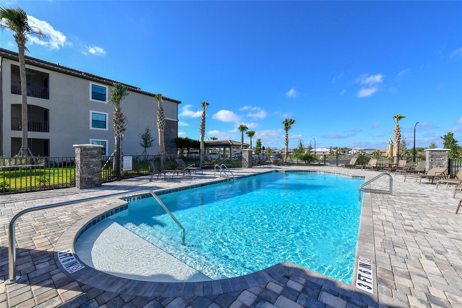 18028 GAWTHROP DR #306 — photo 36