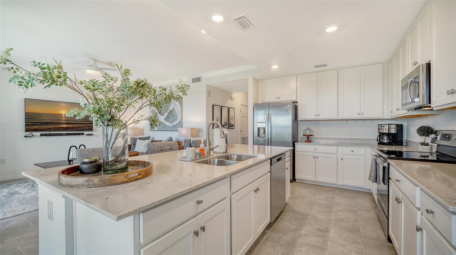 18028 GAWTHROP DR #306 — photo 18