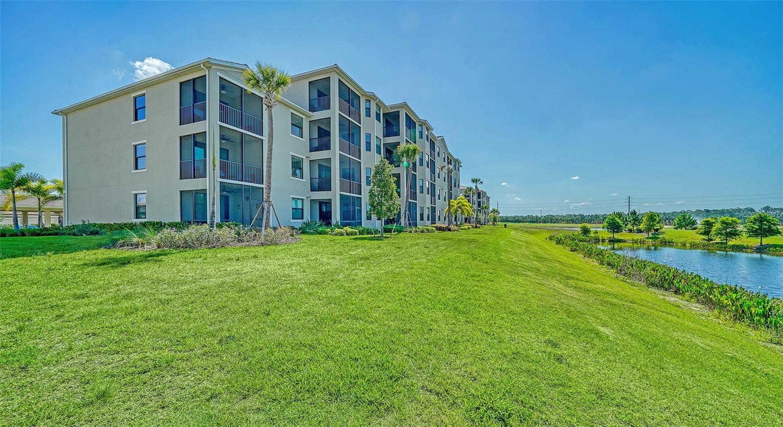 18028 GAWTHROP DR #306 — photo 31