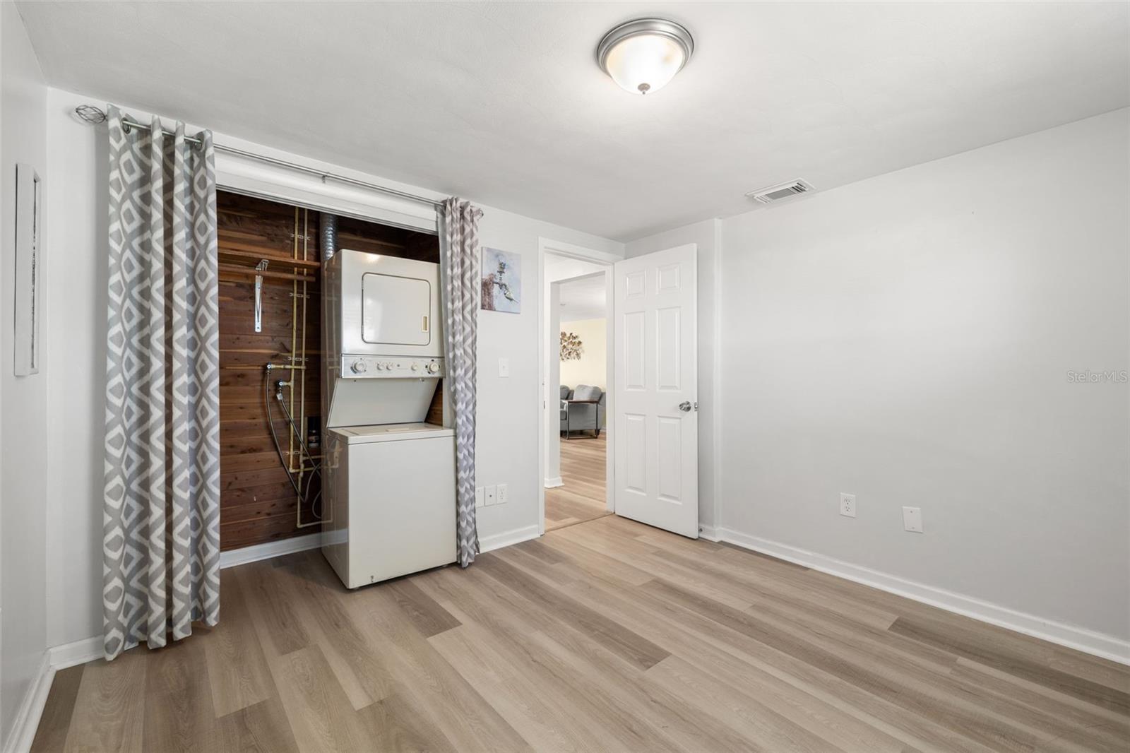4239 TAMARGO DR — photo 15