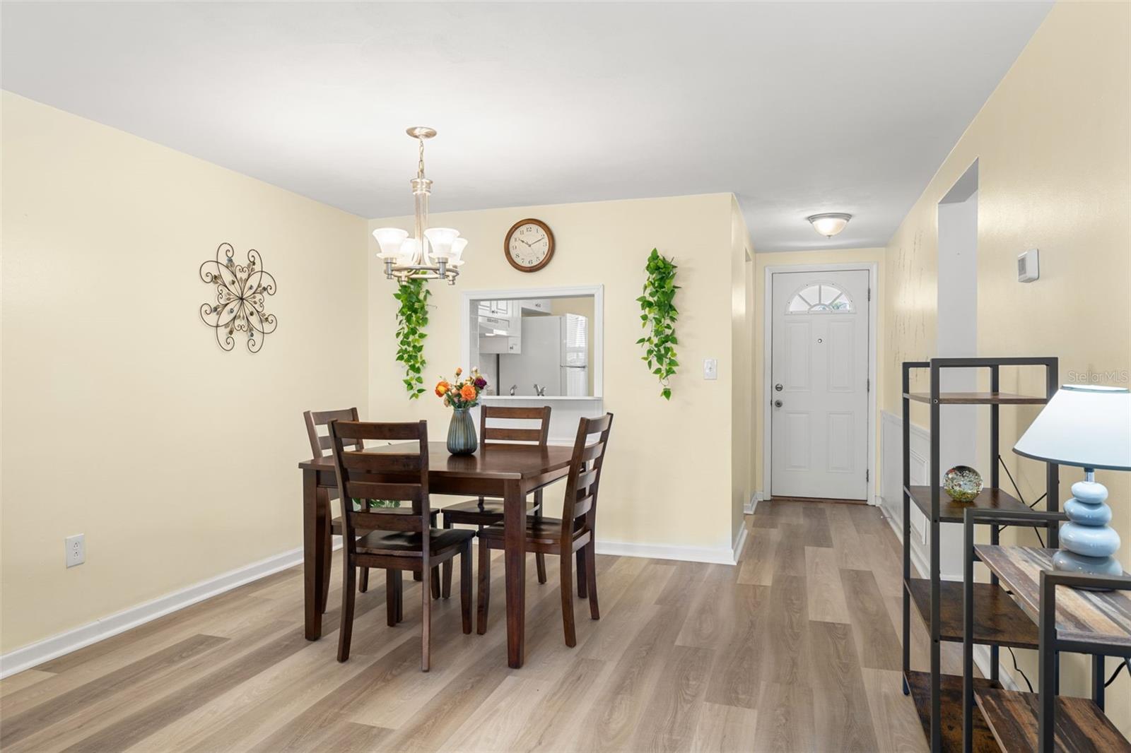 4239 TAMARGO DR — photo 10