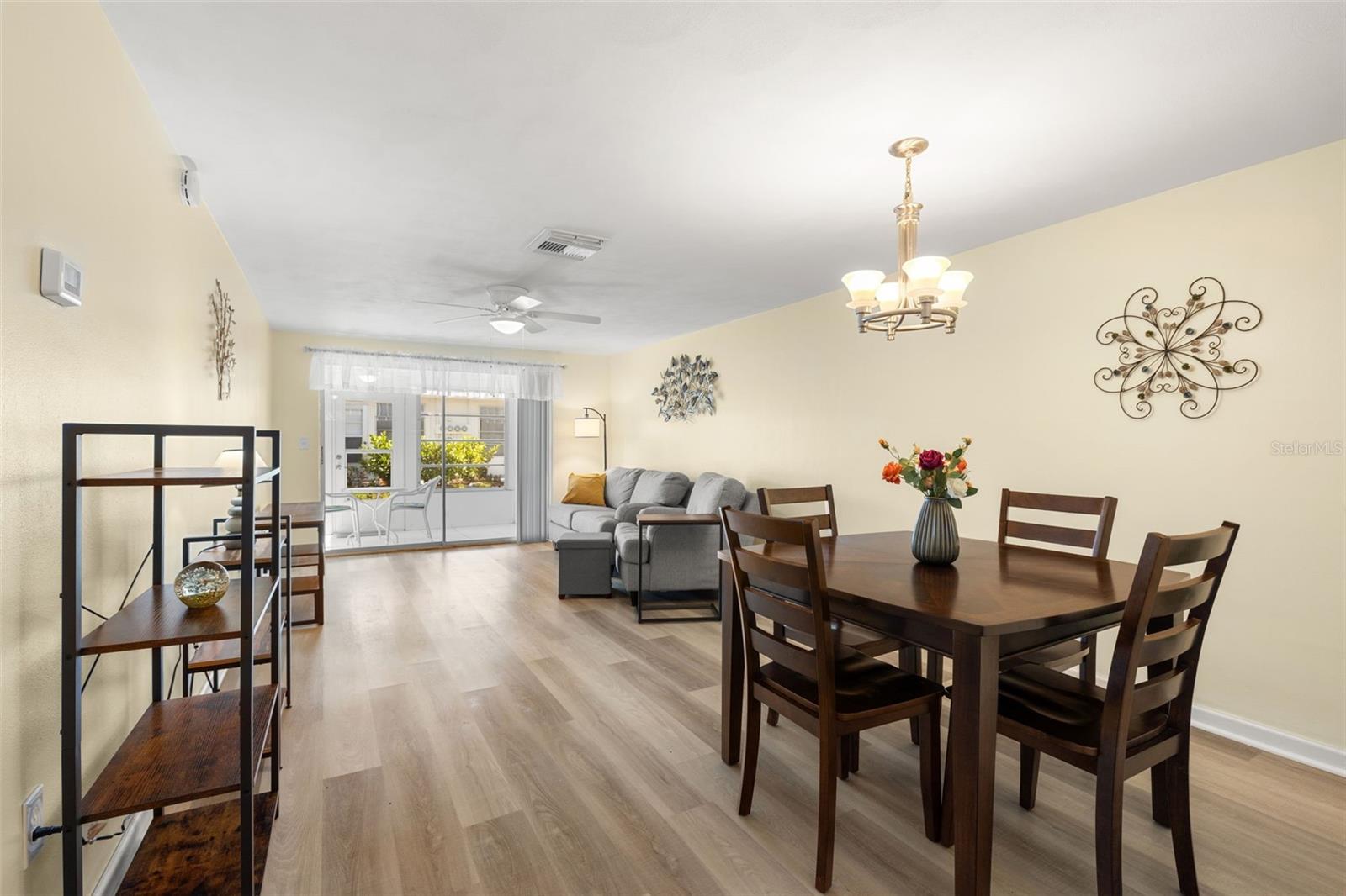 4239 TAMARGO DR — photo 9