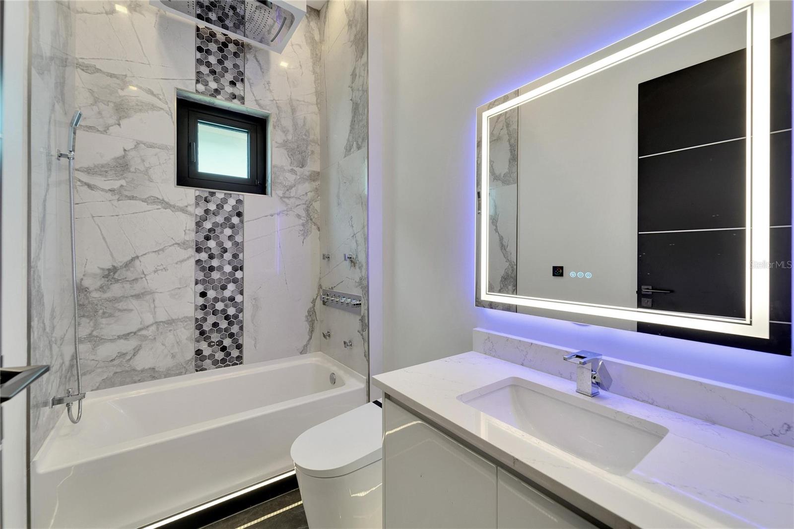 6540 SIMONE SHORES CIR — photo 48