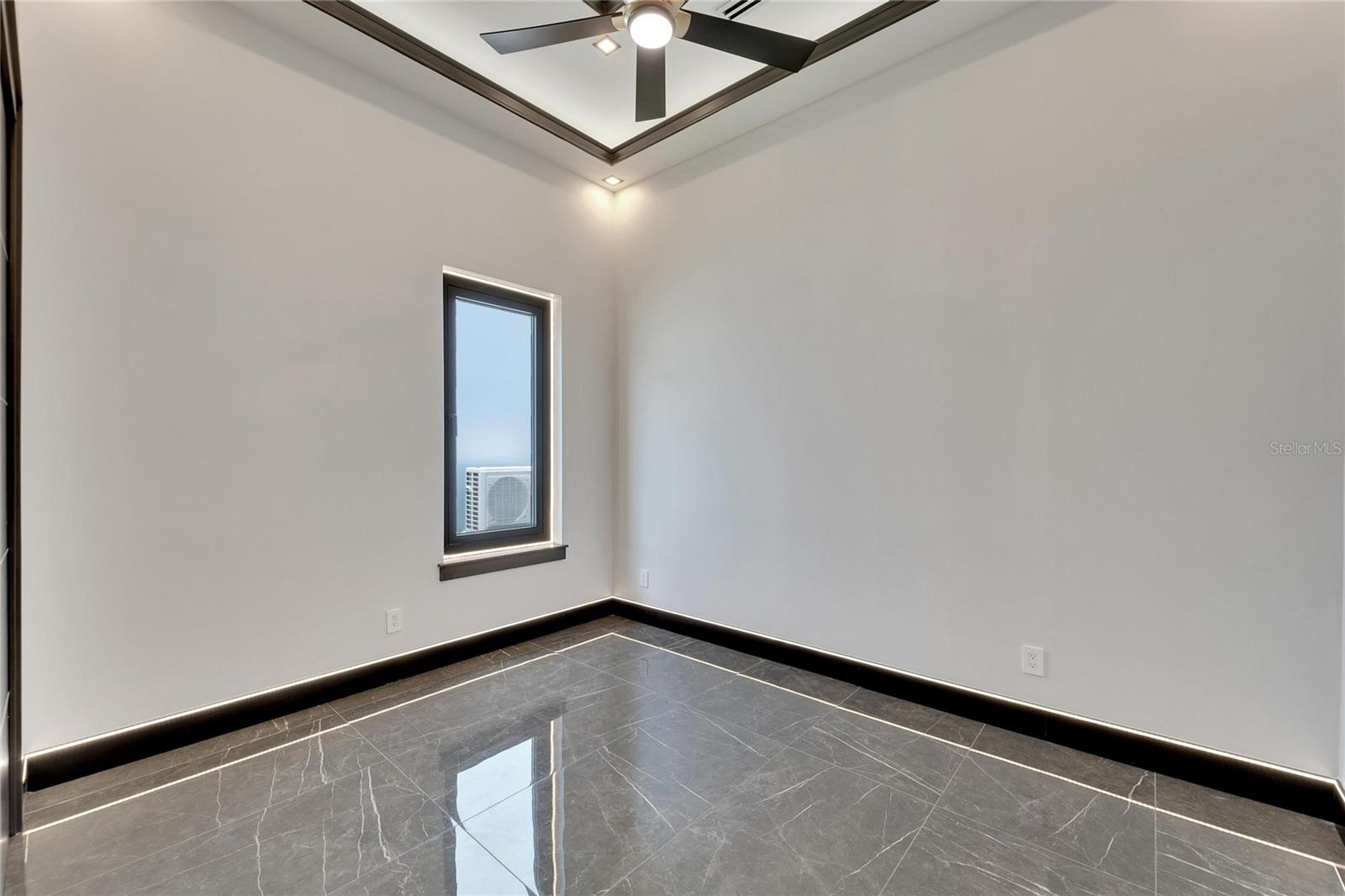 6540 SIMONE SHORES CIR — photo 44