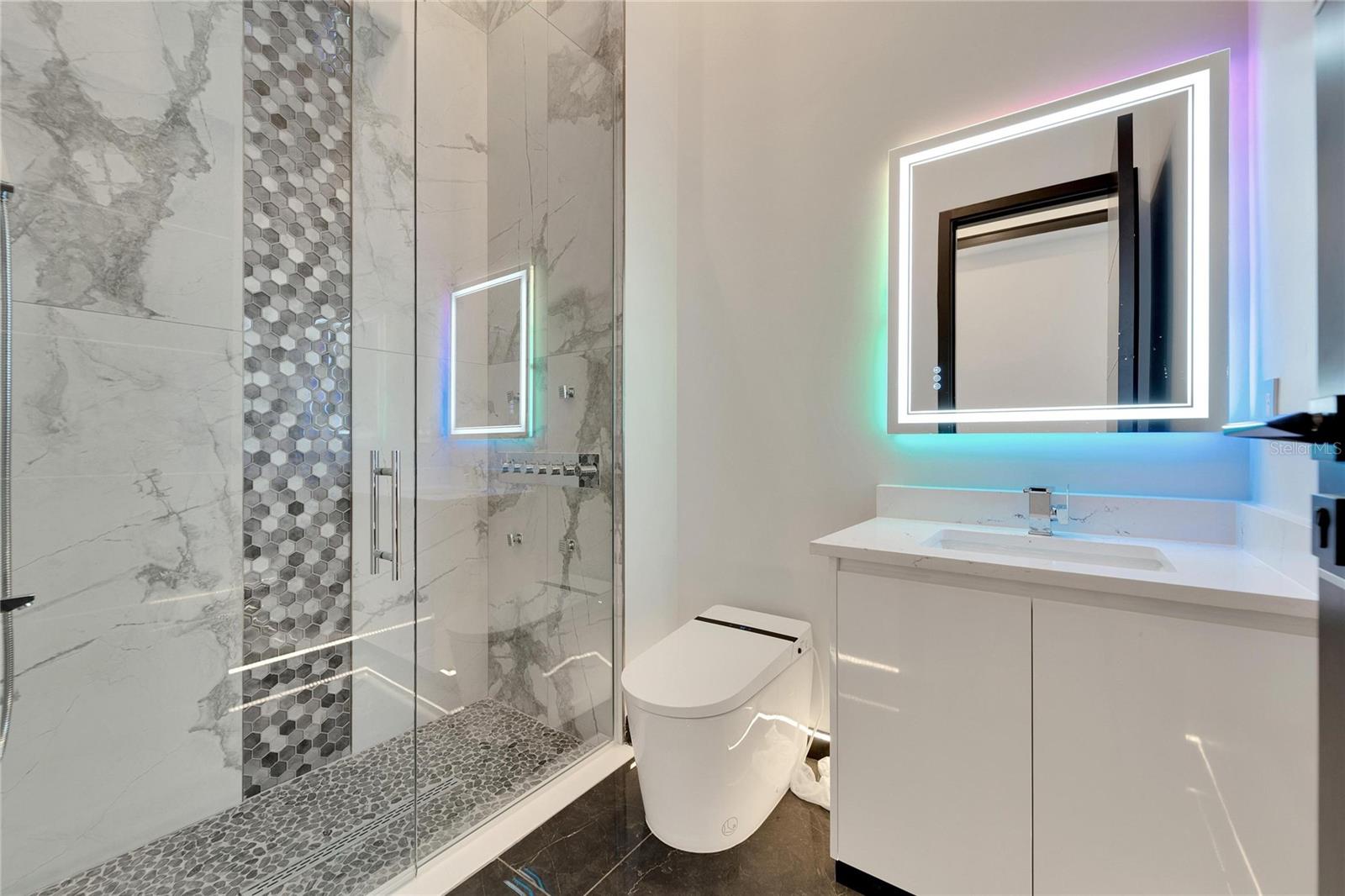 6540 SIMONE SHORES CIR — photo 30