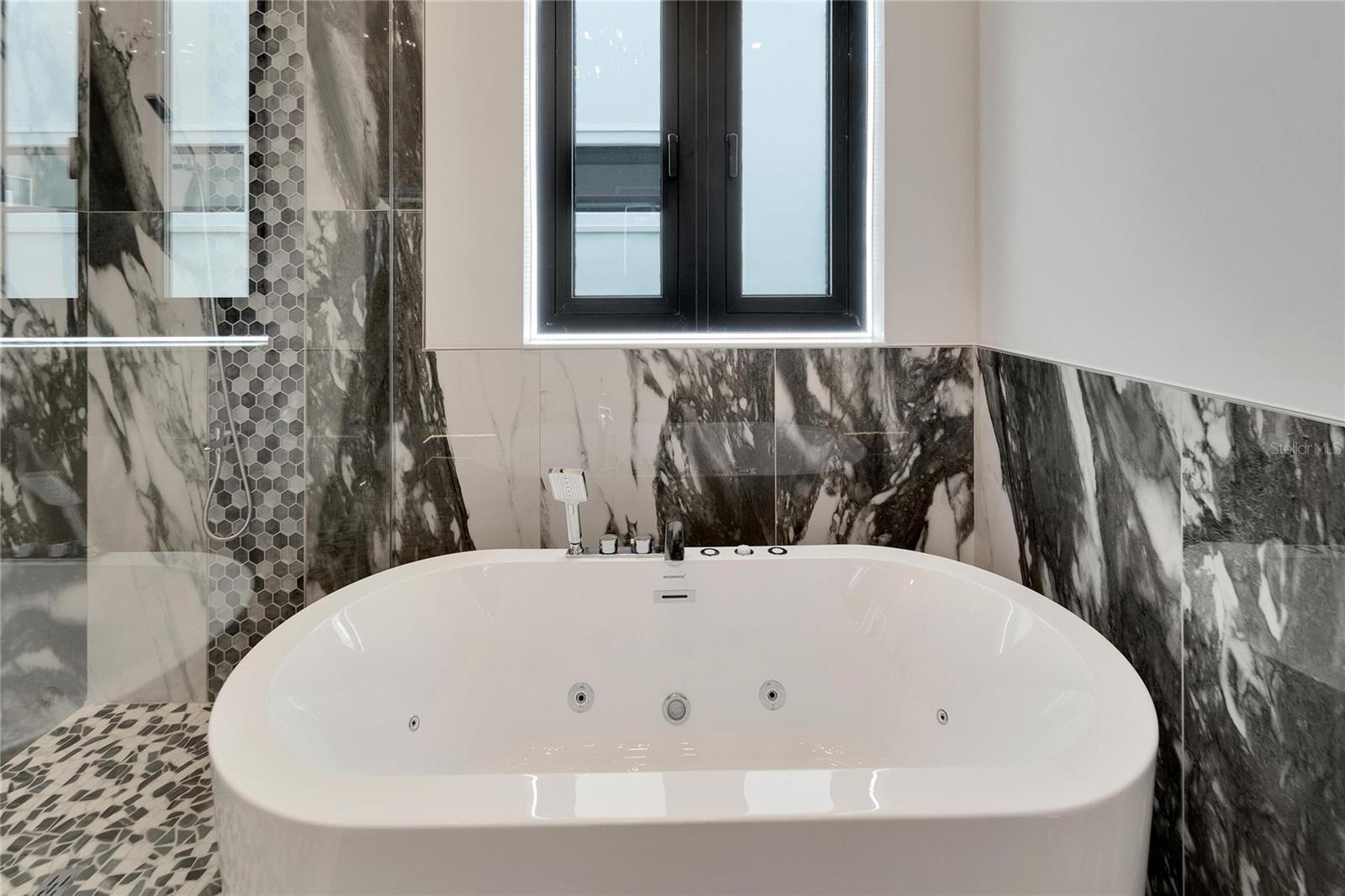 6540 SIMONE SHORES CIR — photo 39