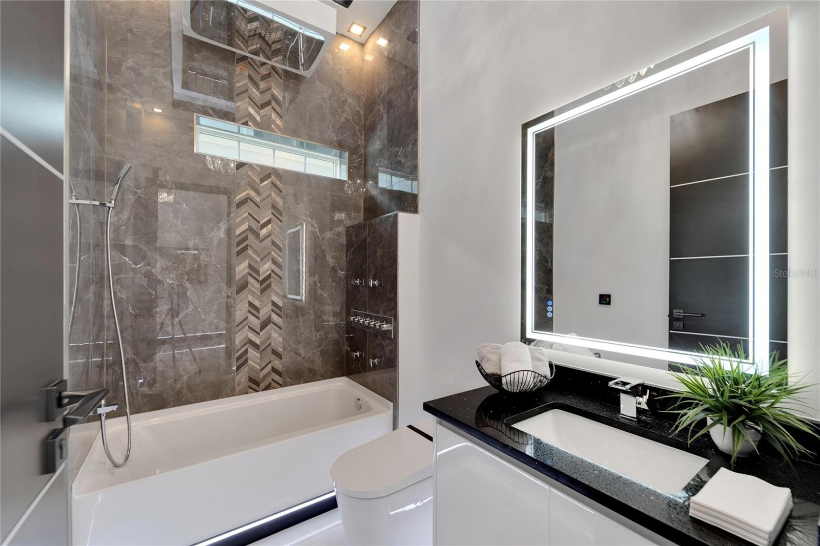 6542 SIMONE SHORES CIR — photo 42