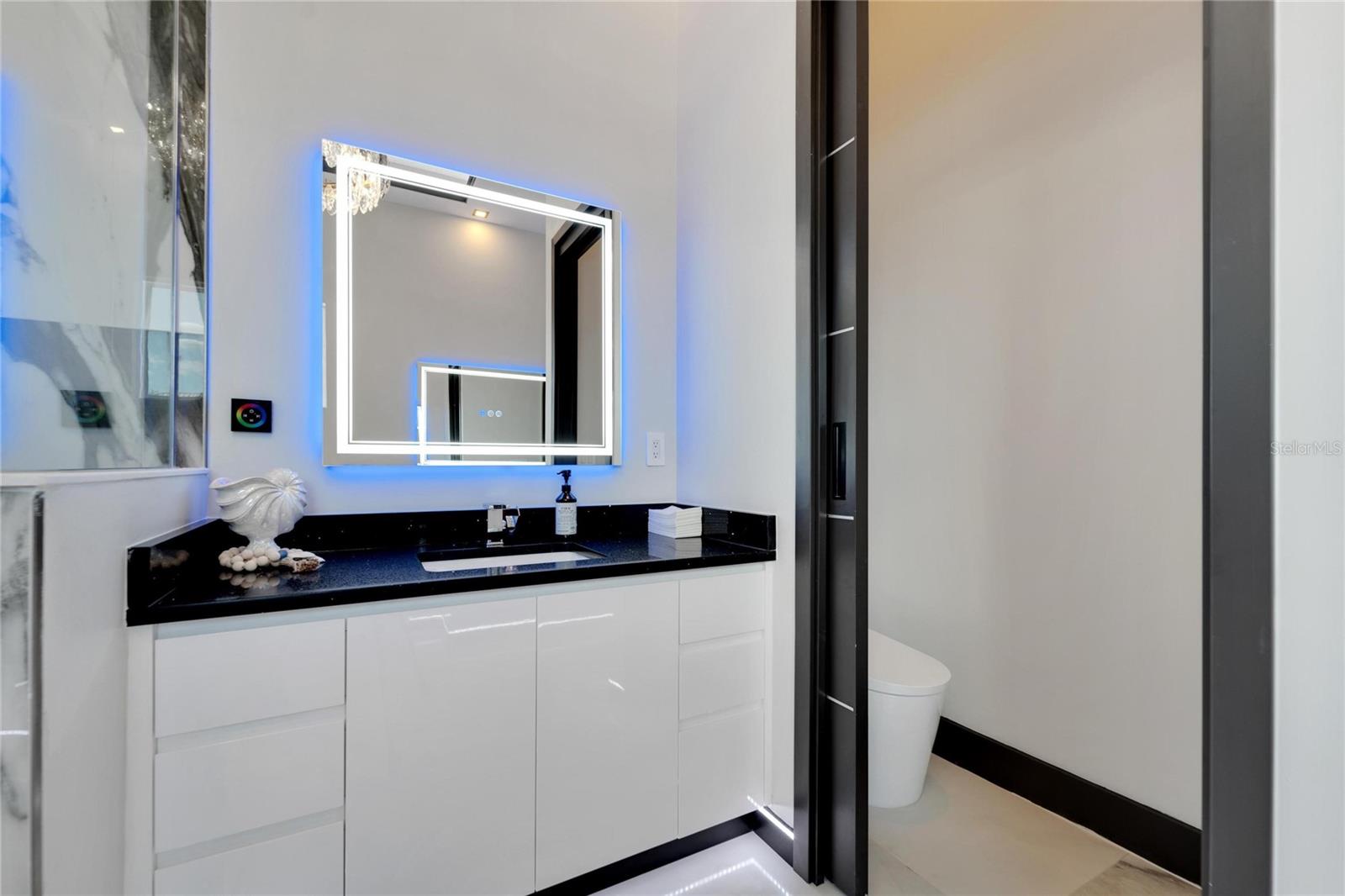 6542 SIMONE SHORES CIR — photo 34