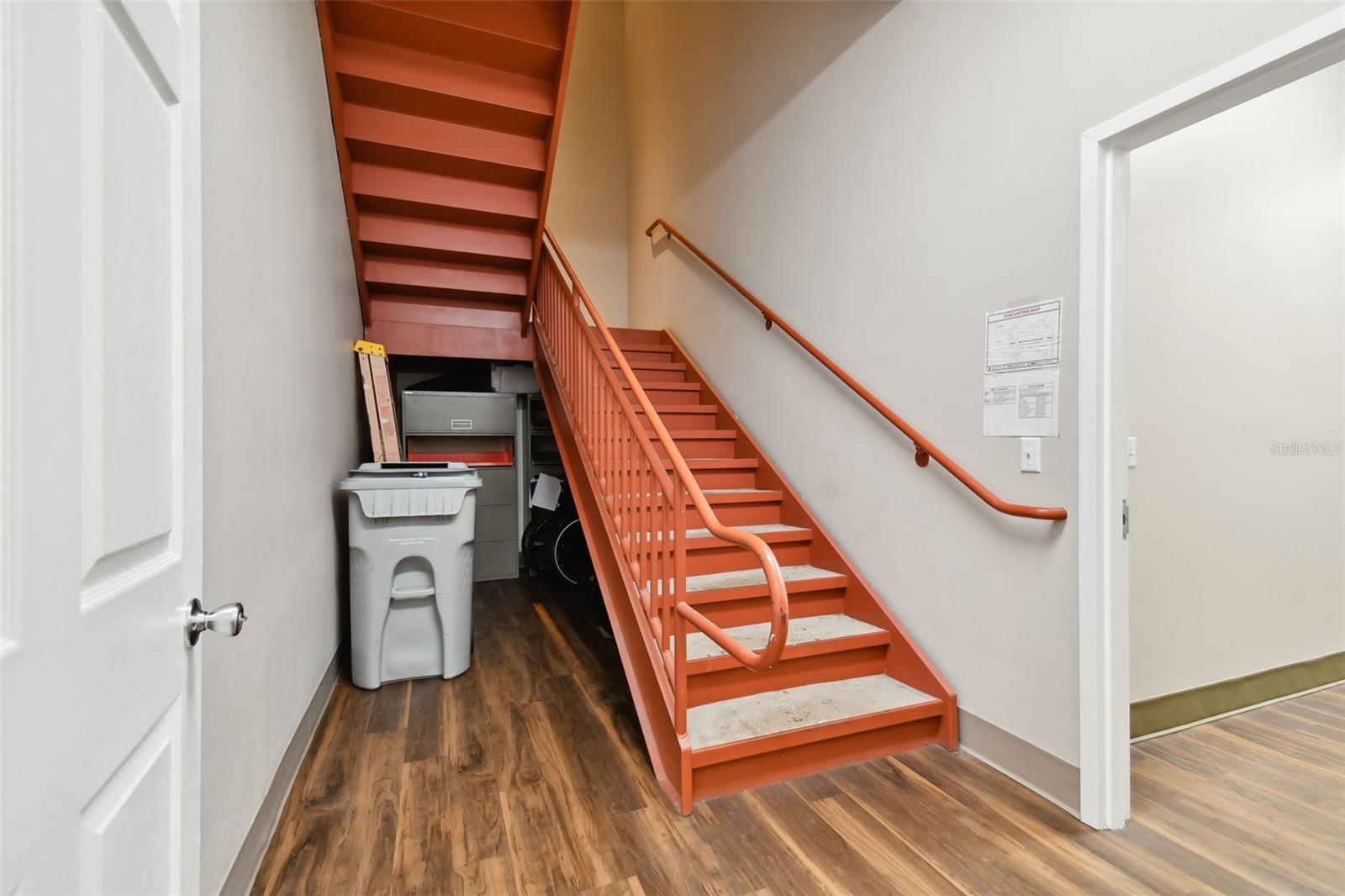 772 CORTARO DR — photo 36