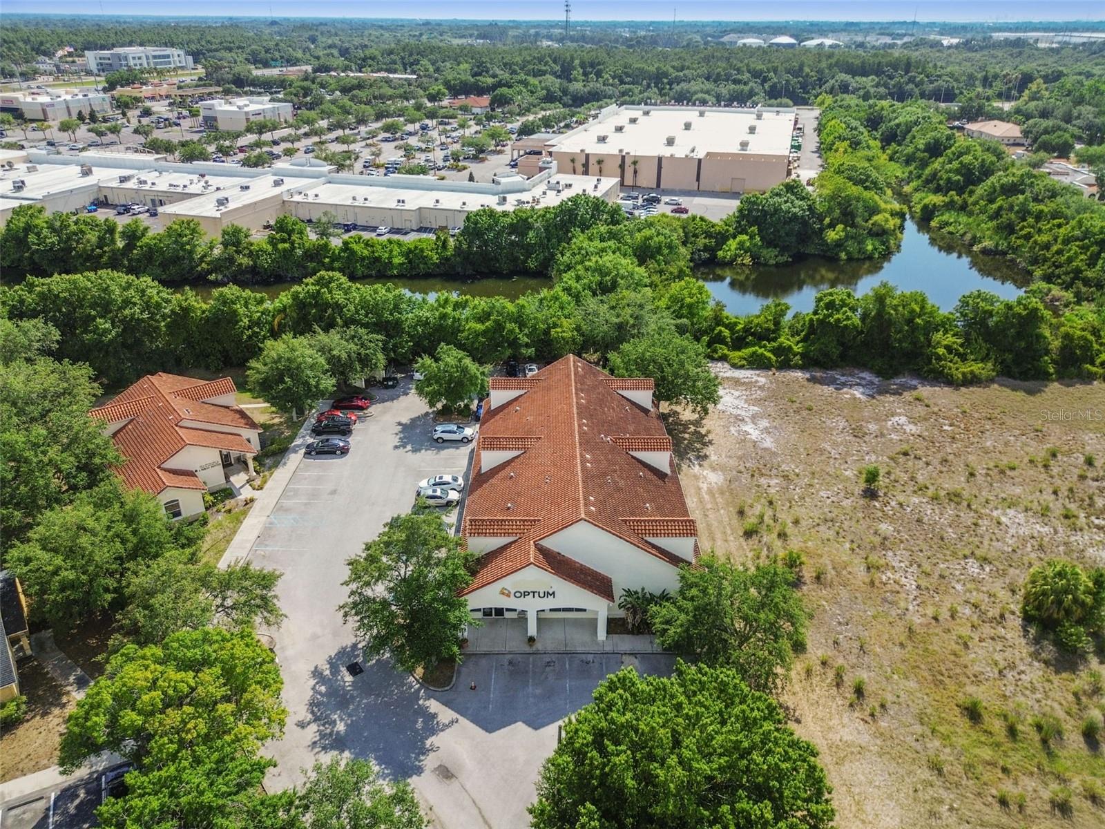 772 CORTARO DR — photo 83