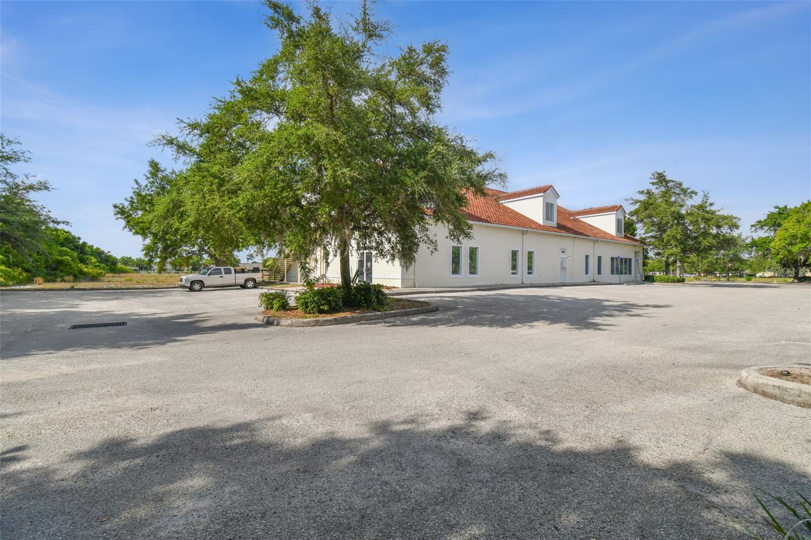 772 CORTARO DR — photo 13