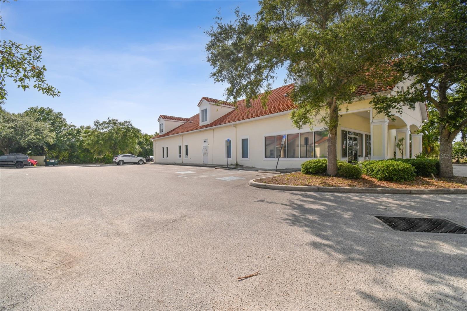 772 CORTARO DR — photo 11