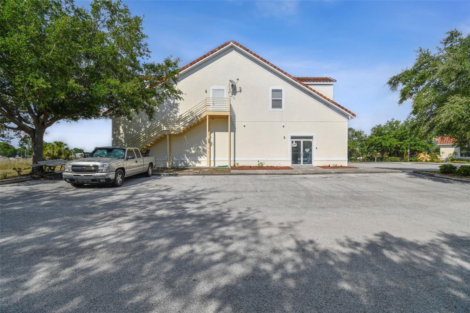 772 CORTARO DR — photo 14
