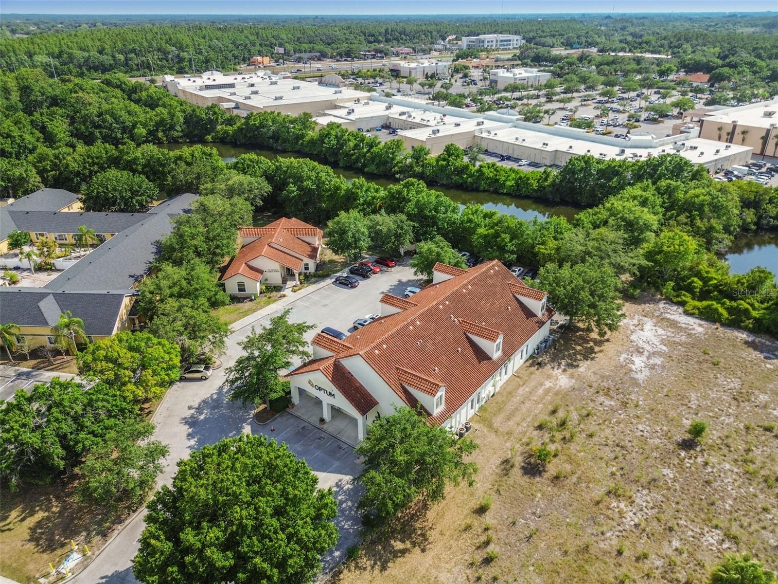 772 CORTARO DR — photo 84