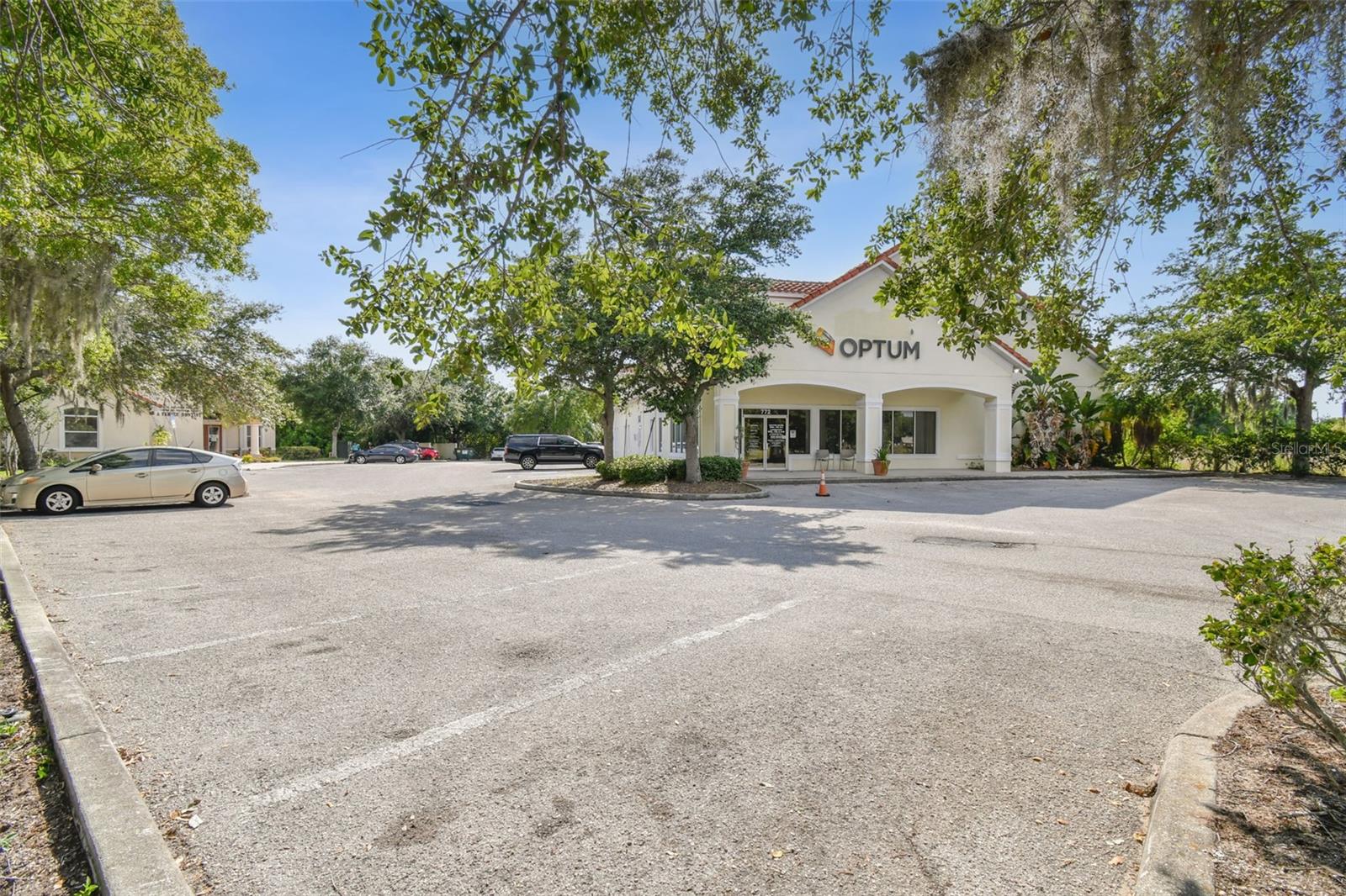 772 CORTARO DR — photo 9