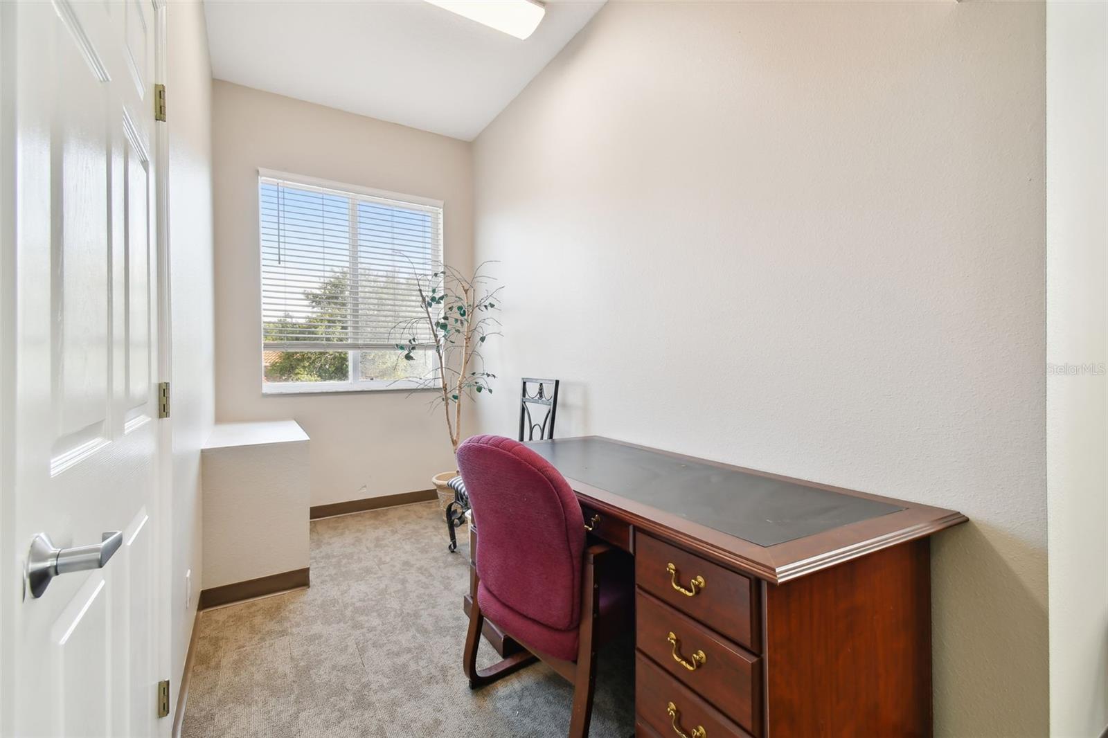 772 CORTARO DR — photo 57
